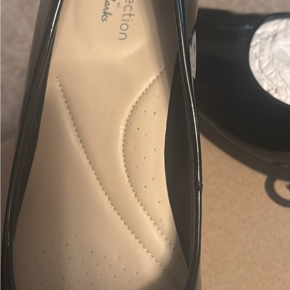 NWT Clark’s collection black patent leather pumps size 8 - Picture 3 of 5